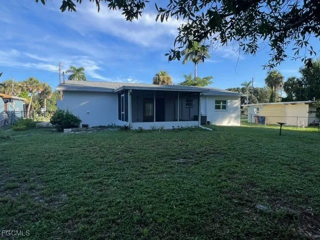 $229,900 | 4566 Seminole Street, Fort Myers, FL 33905