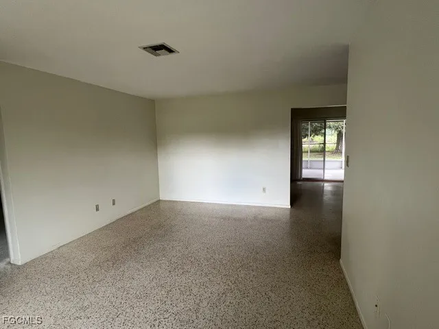 $229,900 | 4566 Seminole Street, Fort Myers, FL 33905