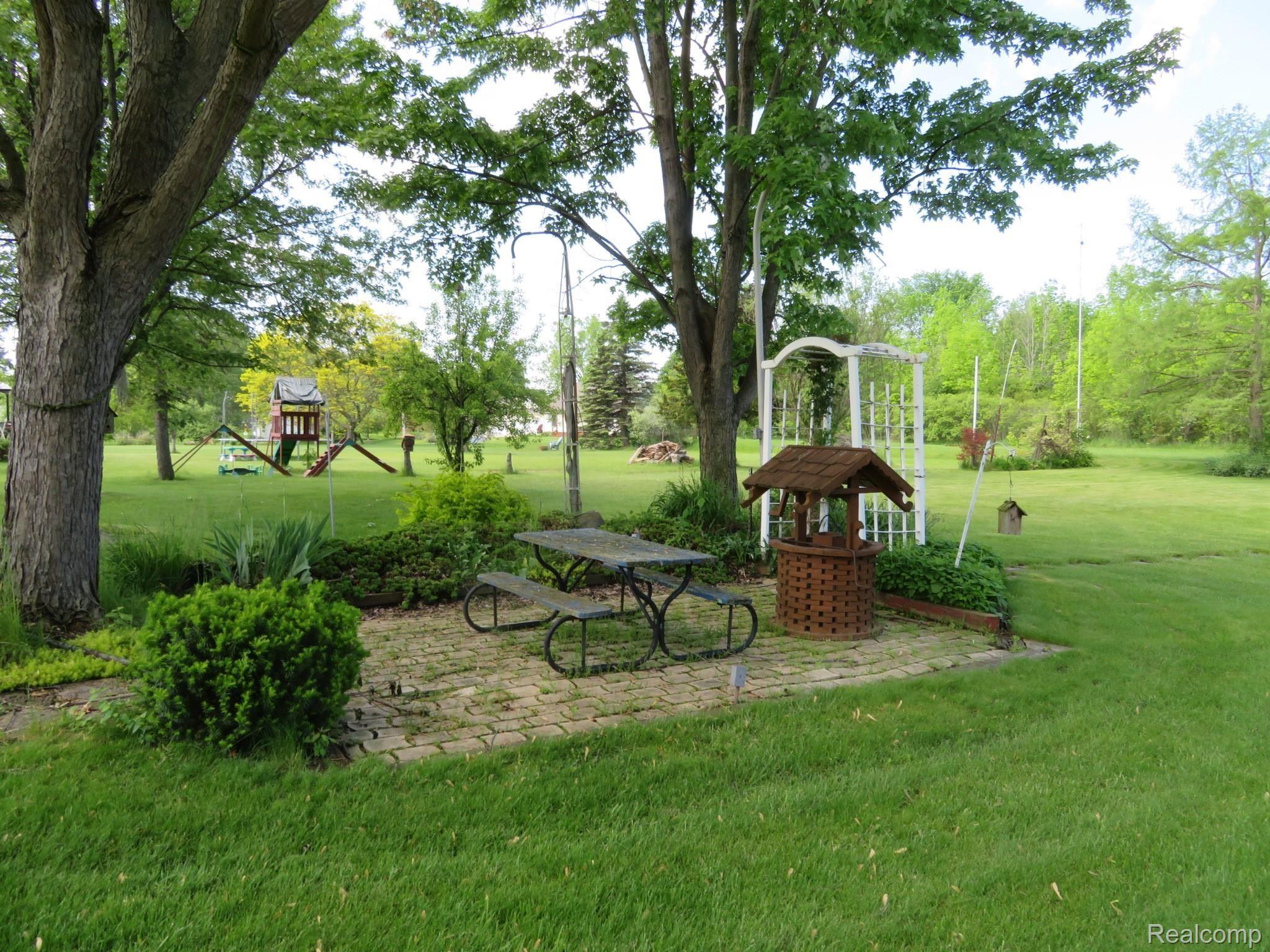 3446 South Irish Road Davison, MI 48423 - Photo 20 of 21 20190602041330_IMG_0556.JPG