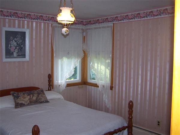 23 Linton Road Lynn, MA 01904 - Photo 12 of 14 Gallery Image 12