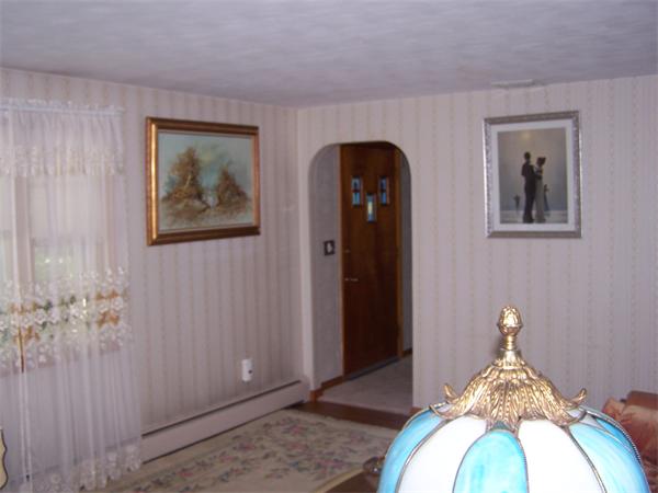 23 Linton Road Lynn, MA 01904 - Photo 8 of 14 Gallery Image 8