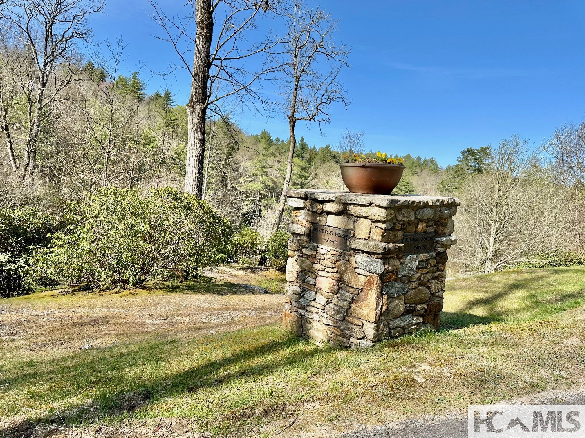 110 Rivers Edge Road Highlands, NC 28741 - Photo 7 of 13 Stone columns announcing streets