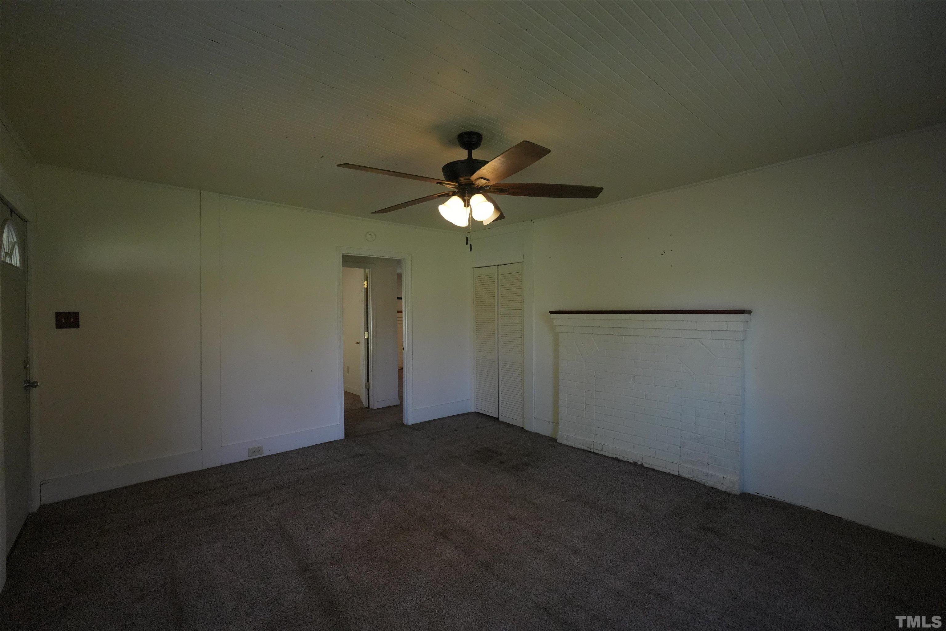 2405 Erwin Road Dunn, NC 28334 - Photo 7 of 16 Gallery Image 7
