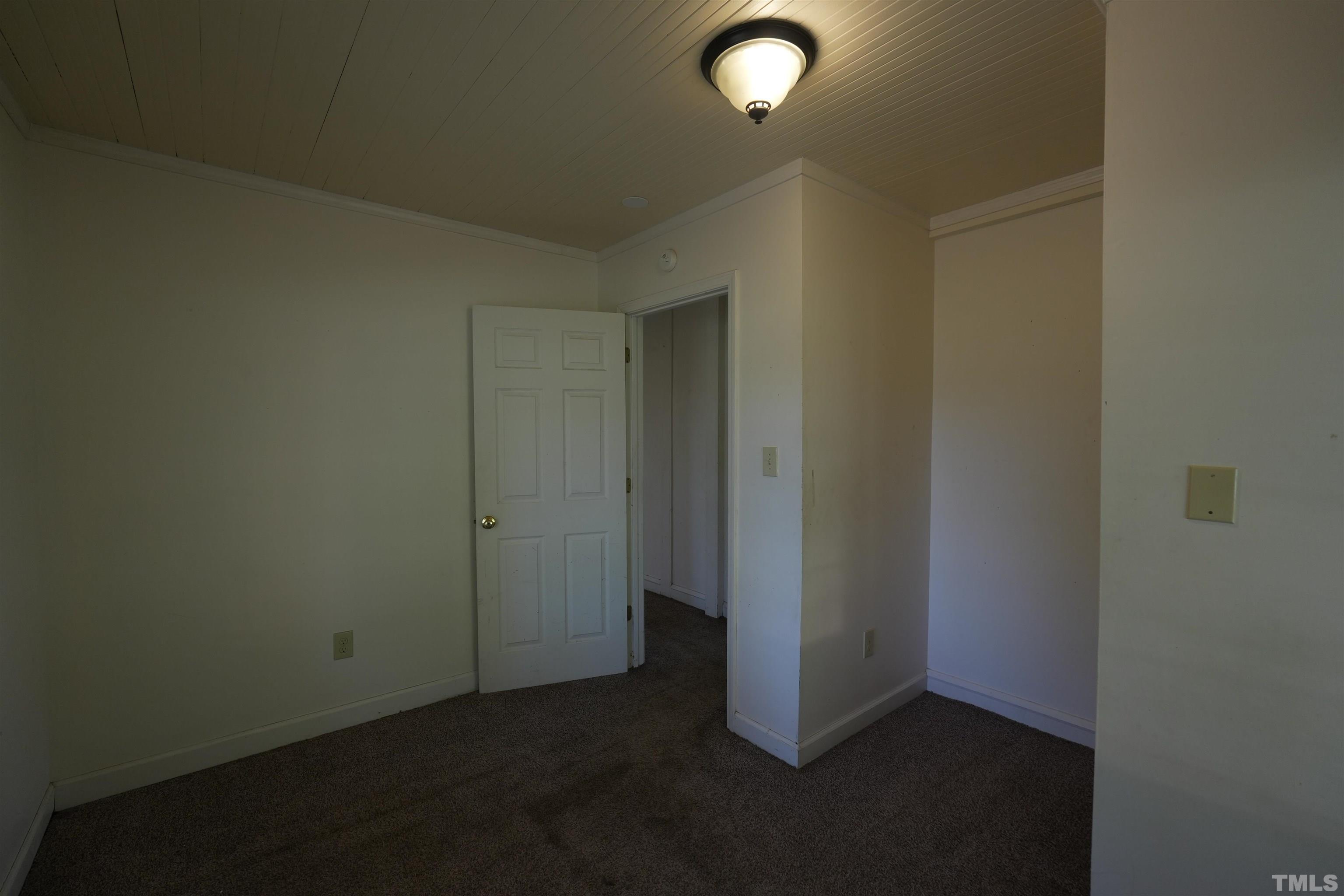 2405 Erwin Road Dunn, NC 28334 - Photo 9 of 16 Gallery Image 9