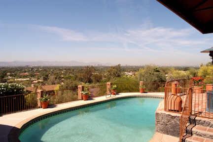 5402 East Wonderview Road Phoenix, AZ 85018 - Photo 3 of 5 Additional Photo