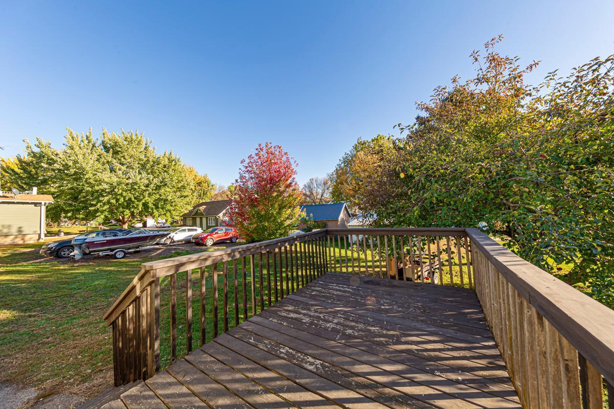 307 4th Street West Winthrop, MN 55396 - Photo 25 of 29