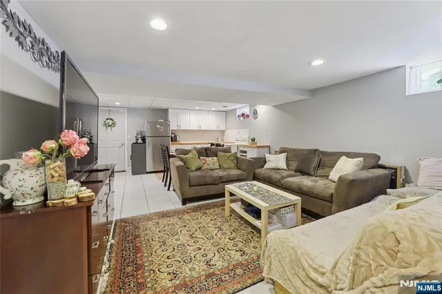 $899,000 | 124 Lee Street, Elmwood Park, NJ 07407