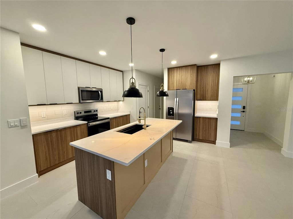5820 Oxalis Road Venice, FL 34293 - Photo 4 of 9