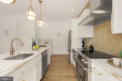 $694,900 | 1528 Oates Street Northeast, Unit 1, Washington, DC 20002