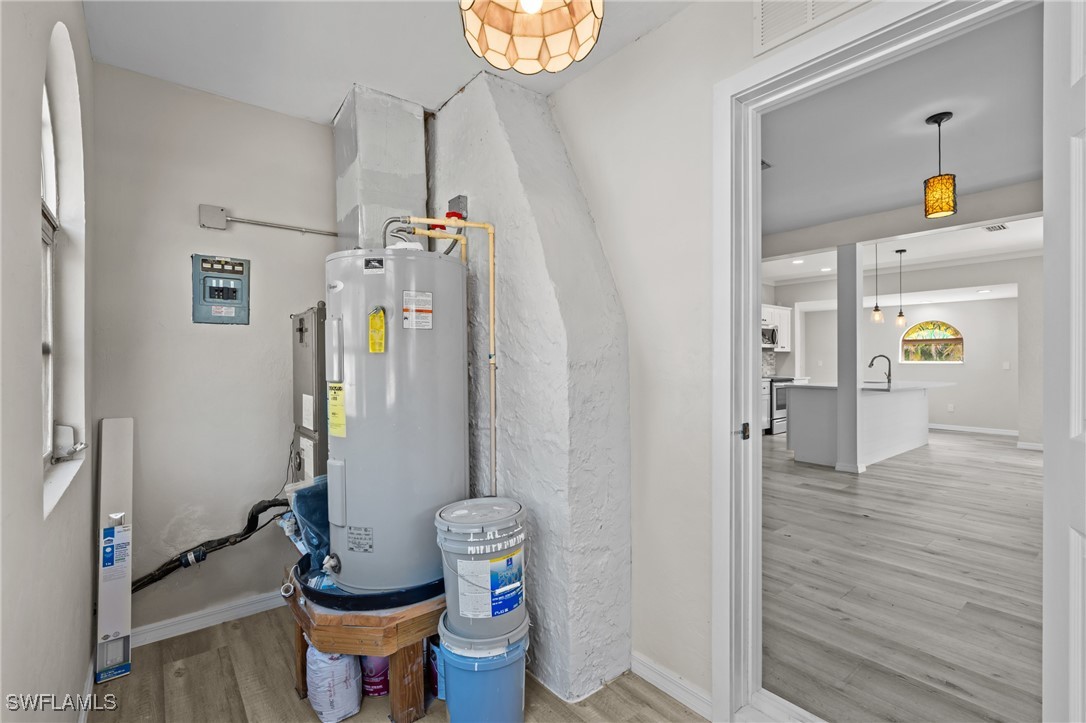 1725 Coronado Road Fort Myers, FL 33901 - Photo 27 of 32 Gallery Image 27