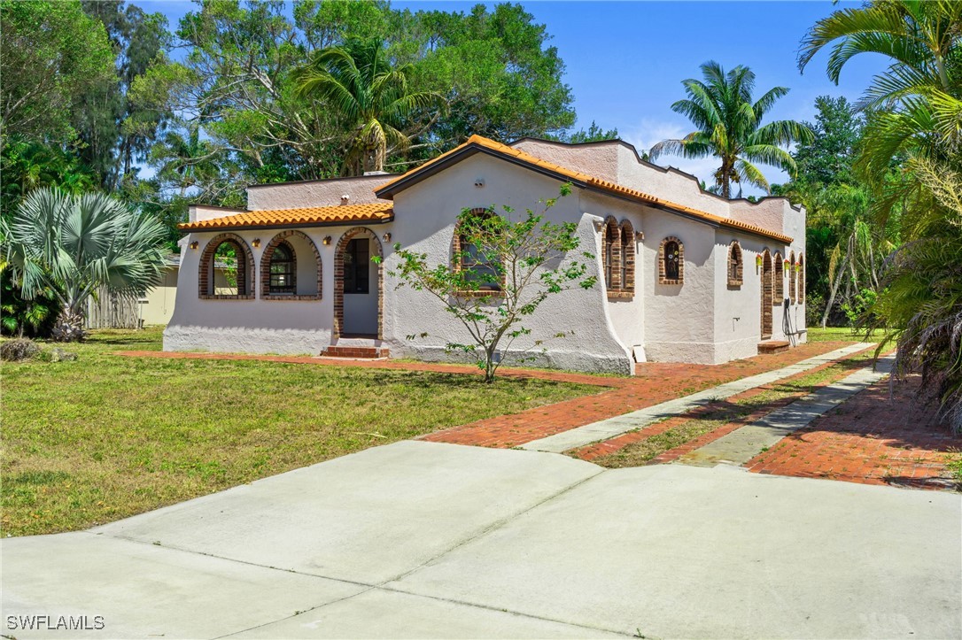 1725 Coronado Road Fort Myers, FL 33901 - Photo 29 of 32 Gallery Image 29
