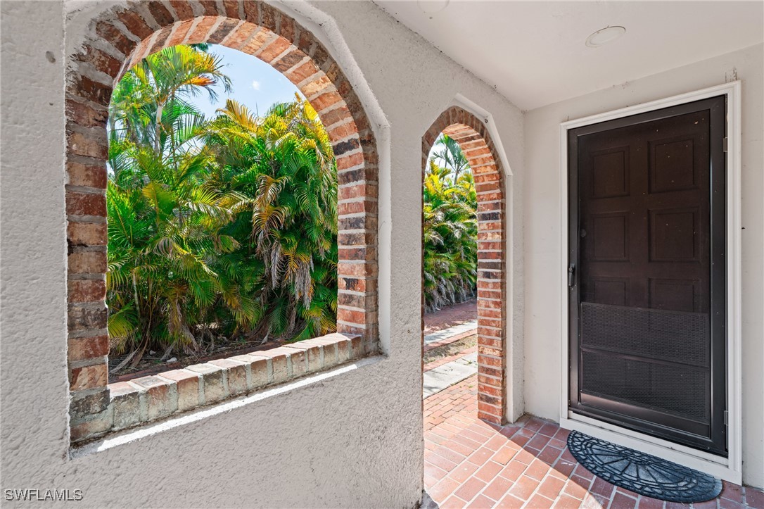 1725 Coronado Road Fort Myers, FL 33901 - Photo 5 of 32 Gallery Image 5