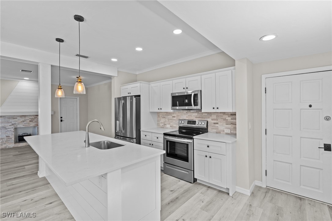 1725 Coronado Road Fort Myers, FL 33901 - Photo 6 of 32 Gallery Image 6