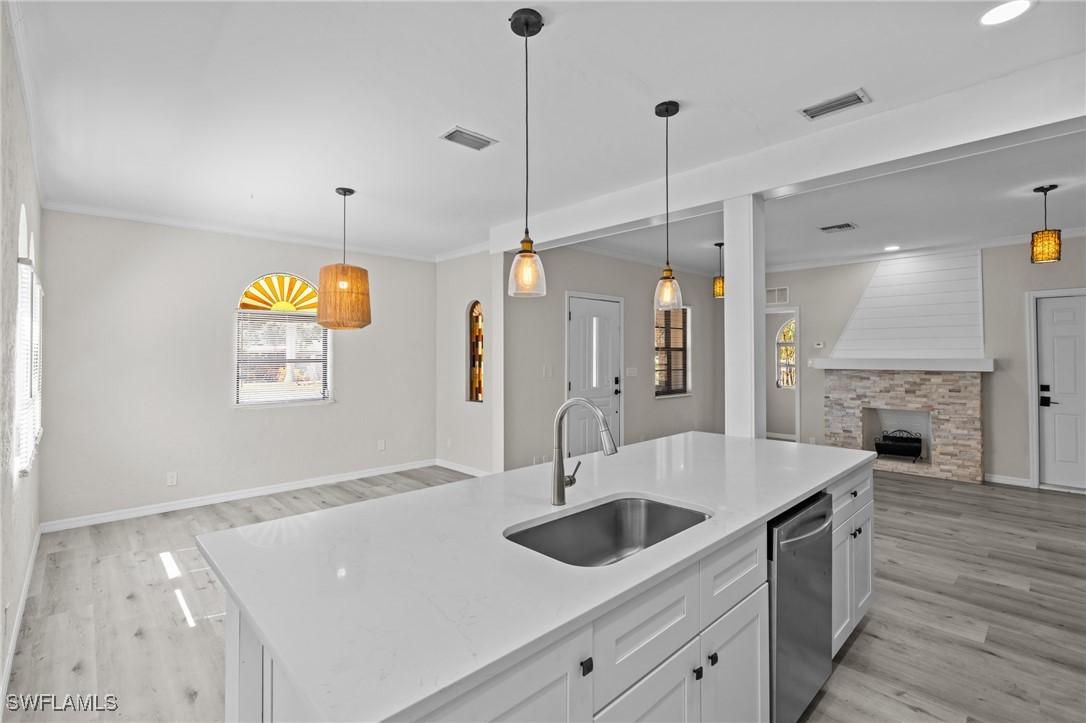 1725 Coronado Road Fort Myers, FL 33901 - Photo 9 of 32 Gallery Image 9
