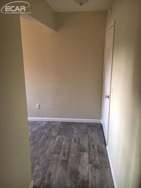 4387 Regency Road Swartz Creek, MI 48473 - Photo 16 of 22 21238799-16.JPG
