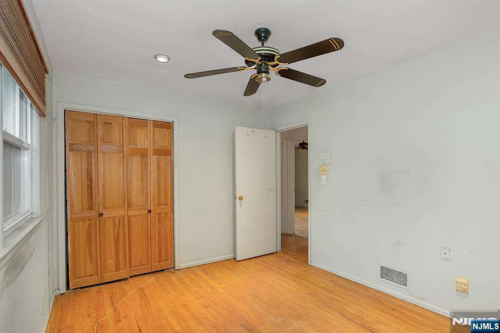 339 Beechwood Road Oradell, NJ 07649 - Photo 15 of 27