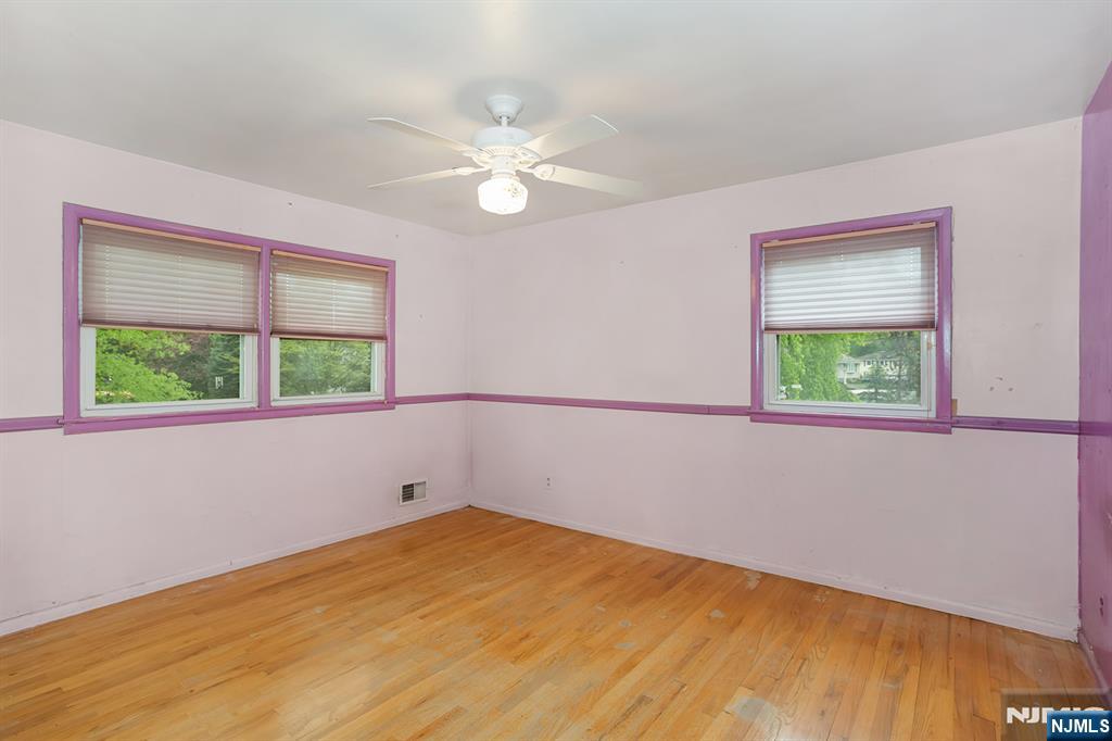 339 Beechwood Road Oradell, NJ 07649 - Photo 17 of 27