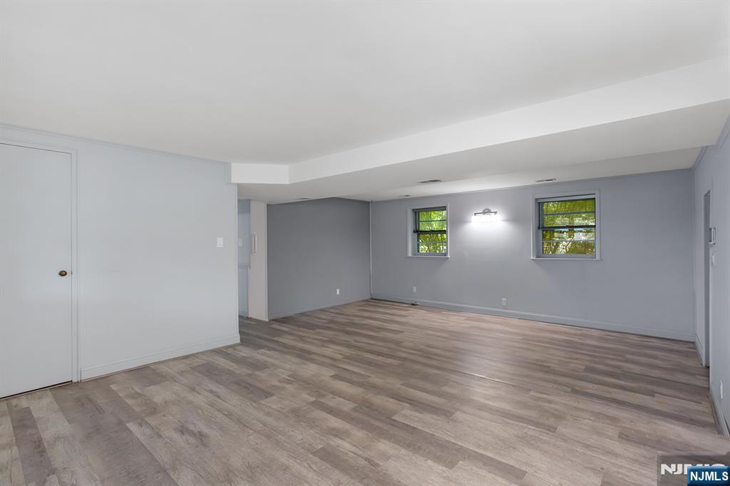 339 Beechwood Road Oradell, NJ 07649 - Photo 22 of 27