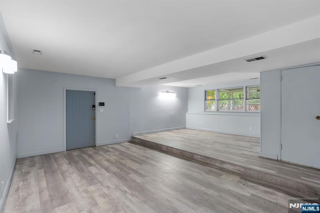 339 Beechwood Road Oradell, NJ 07649 - Photo 23 of 27
