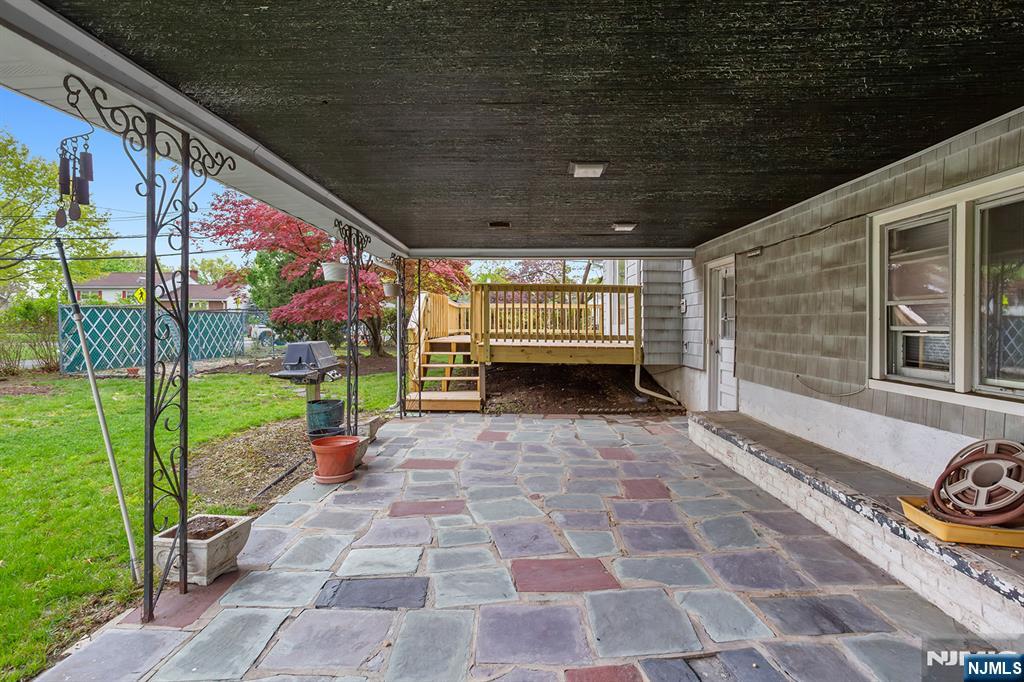 339 Beechwood Road Oradell, NJ 07649 - Photo 26 of 27