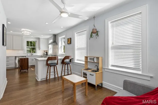 $880,000 | 7396 Bedford Avenue, St. Louis, MO 63130