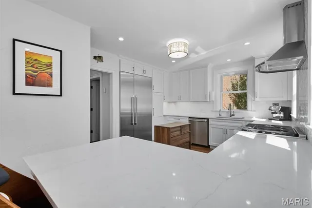 $880,000 | 7396 Bedford Avenue, St. Louis, MO 63130