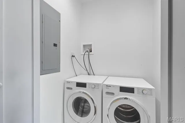 $880,000 | 7396 Bedford Avenue, St. Louis, MO 63130