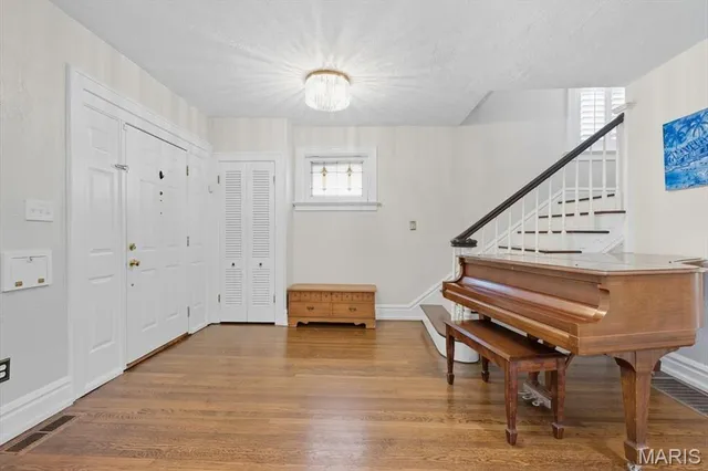 $880,000 | 7396 Bedford Avenue, St. Louis, MO 63130