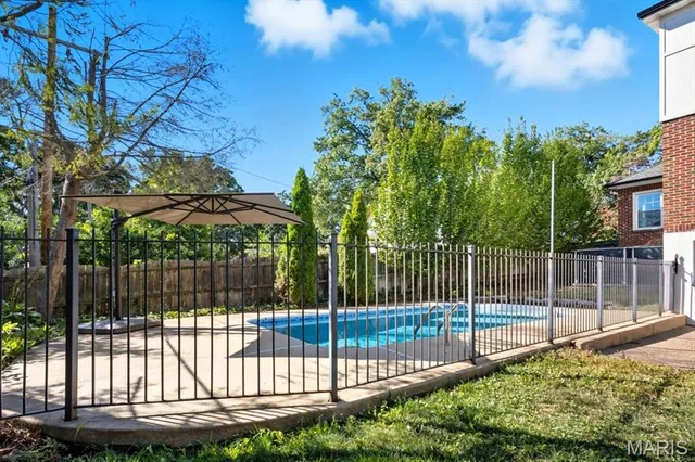 $880,000 | 7396 Bedford Avenue, St. Louis, MO 63130