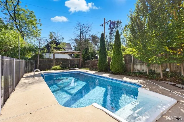 $880,000 | 7396 Bedford Avenue, St. Louis, MO 63130