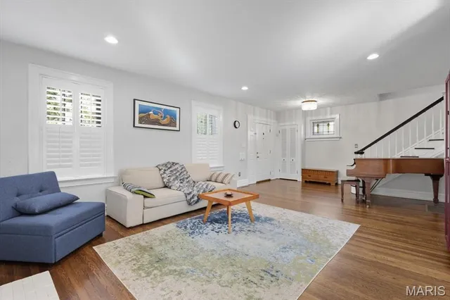 $880,000 | 7396 Bedford Avenue, St. Louis, MO 63130