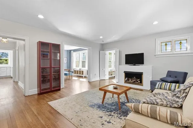 $880,000 | 7396 Bedford Avenue, St. Louis, MO 63130