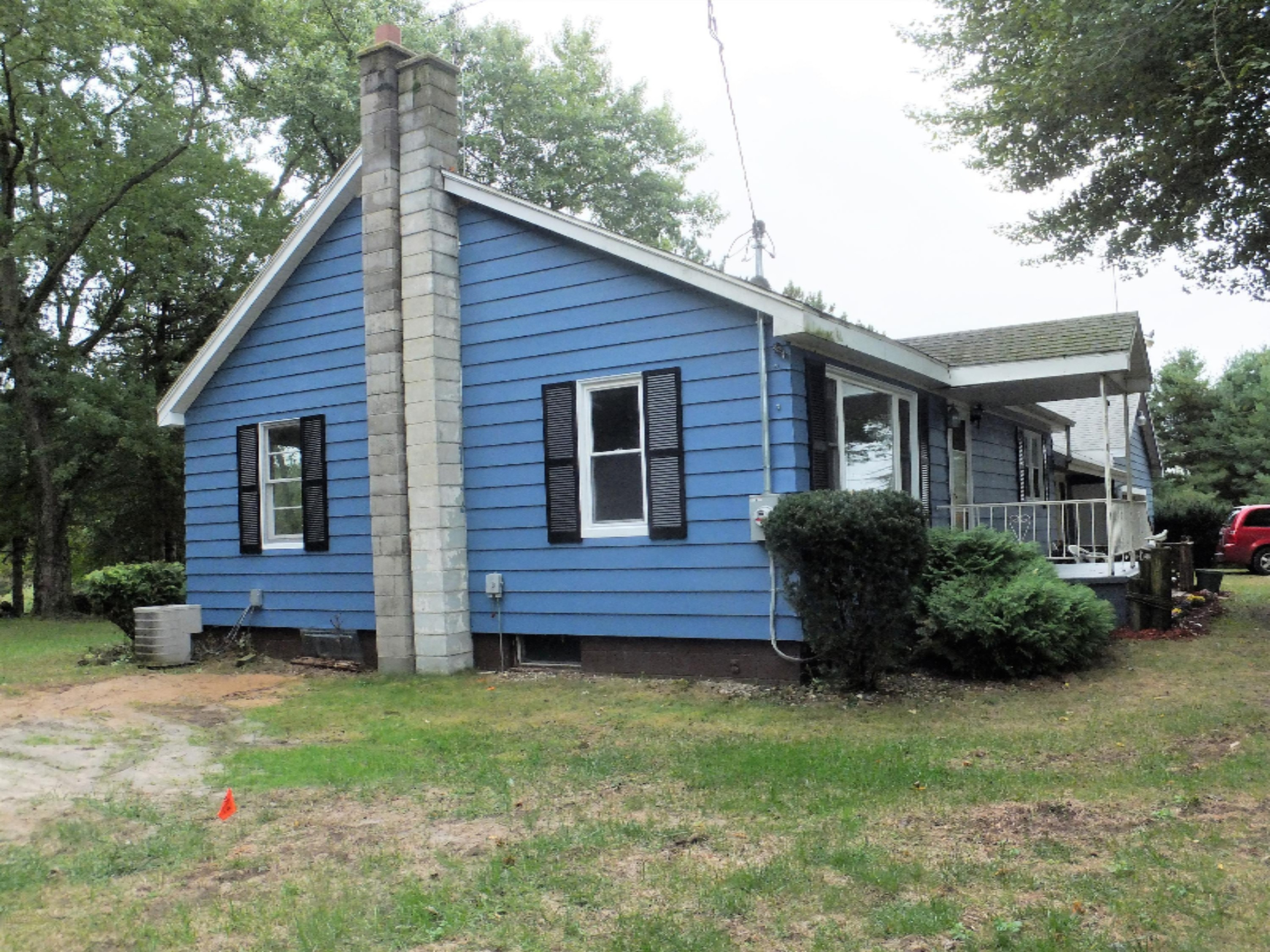 2741 Ward Road Eau Claire, MI 49111 - Photo 31 of 33 Side View