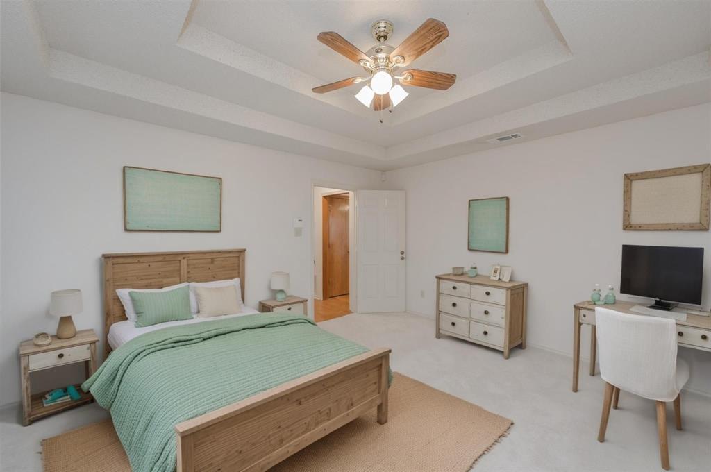 1106 Derby Run Carrollton, TX 75007 - Photo 15 of 35