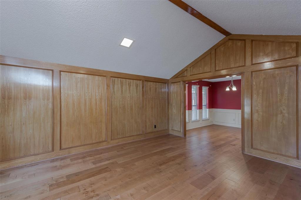 1106 Derby Run Carrollton, TX 75007 - Photo 5 of 26 a view of a hallway