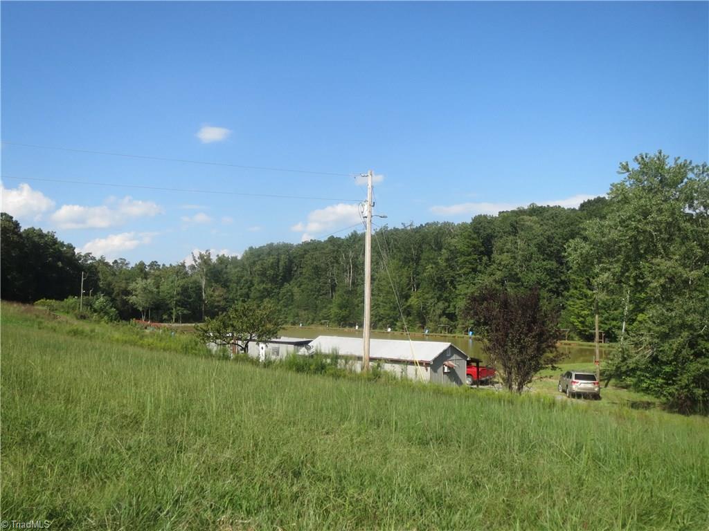 4240 Byrd Road Elkin, NC 28621 - Photo 7 of 21 Gallery Image 7