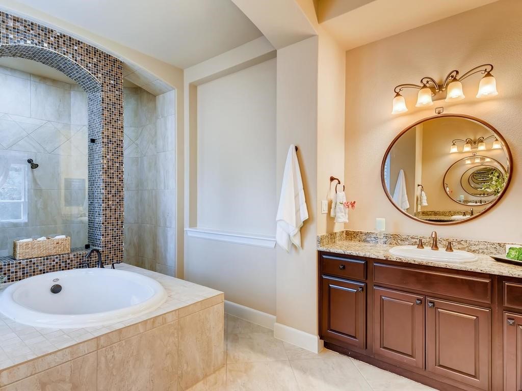 215 Reveille Road Austin, TX 78746 - Photo 19 of 40