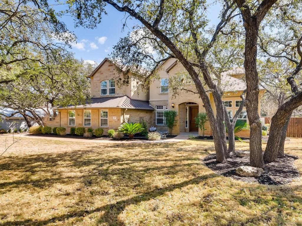215 Reveille Road Austin, TX 78746 - Photo 3 of 40