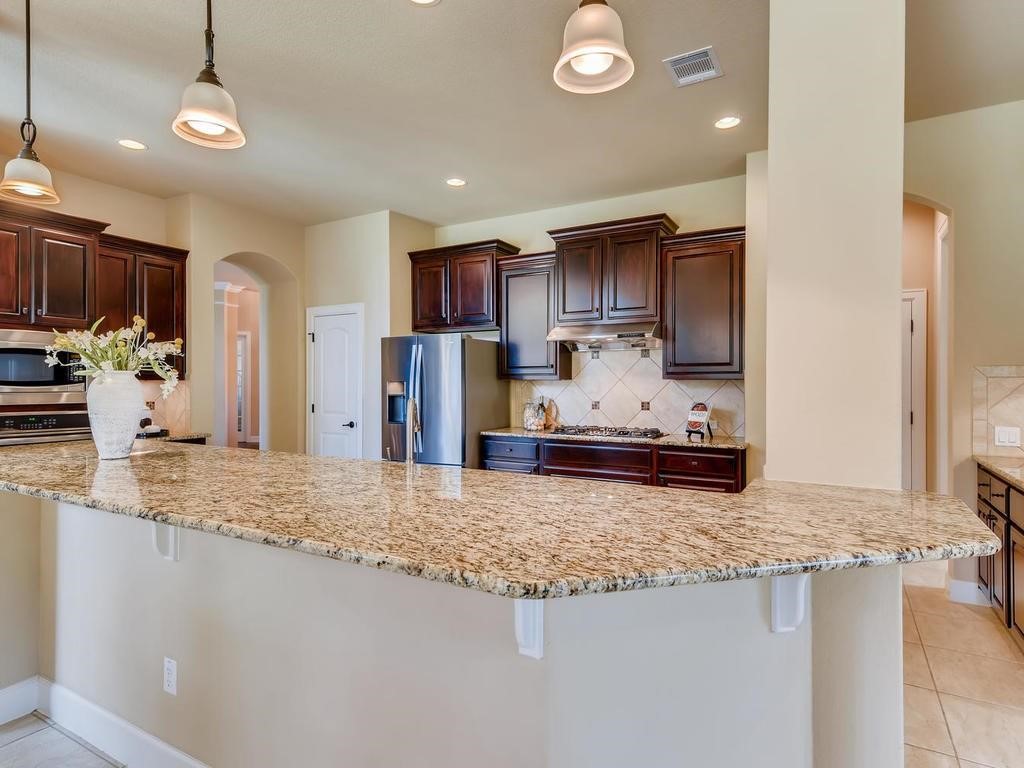 215 Reveille Road Austin, TX 78746 - Photo 10 of 40