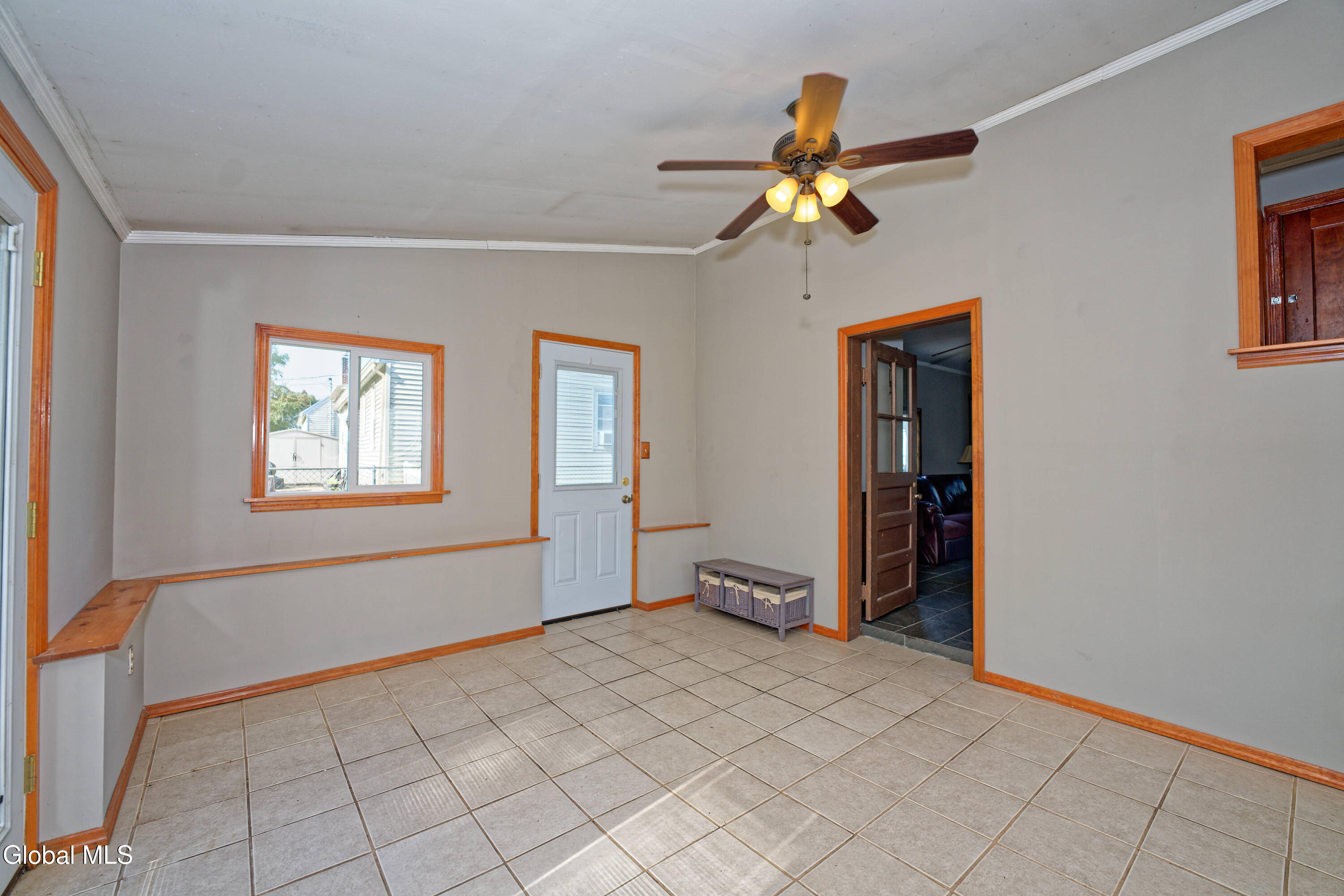 1821 Cassella Road Rotterdam, NY 12303 - Photo 11 of 33 2 Sunroom 3