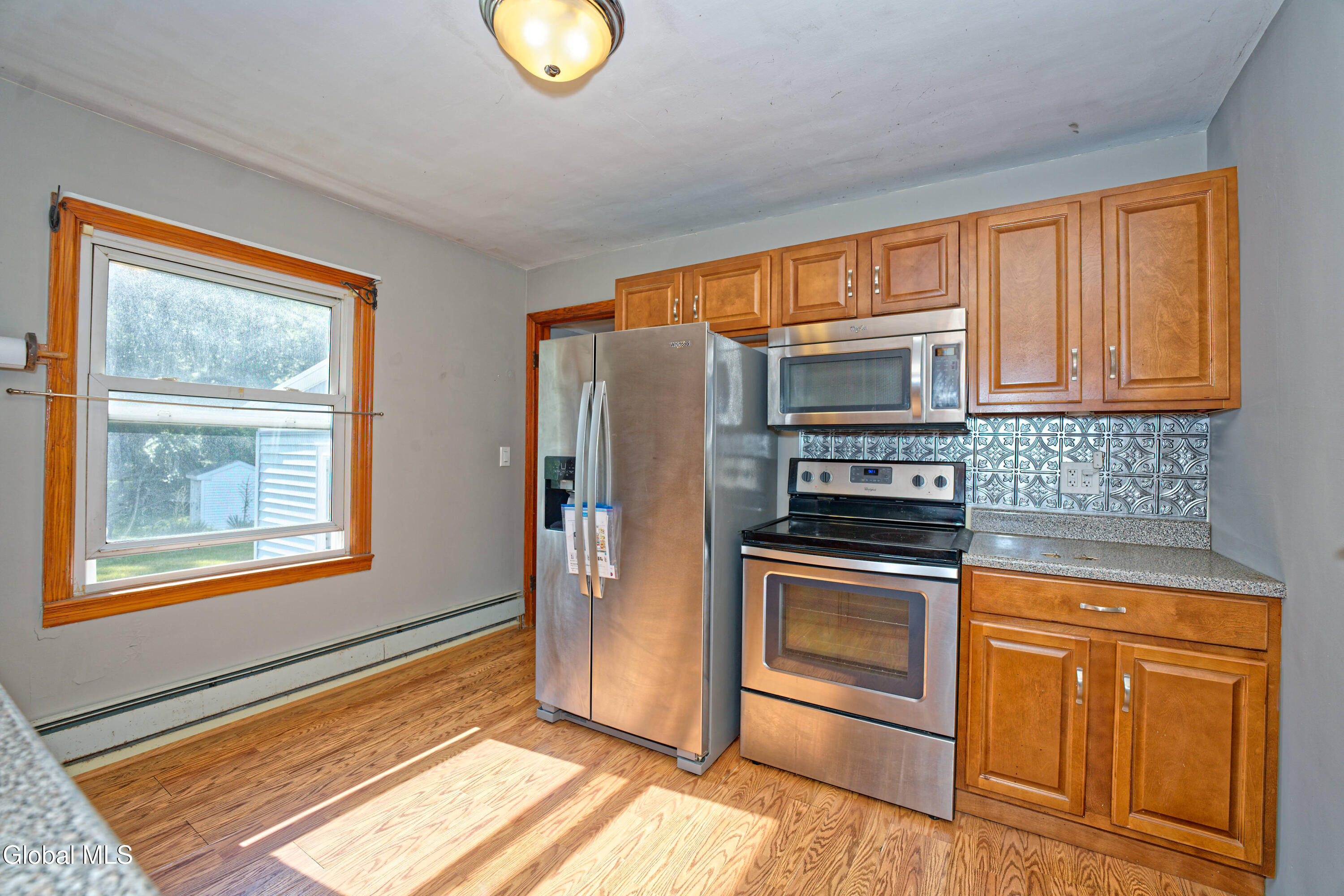 1821 Cassella Road Rotterdam, NY 12303 - Photo 16 of 33 3 Kitchen 4
