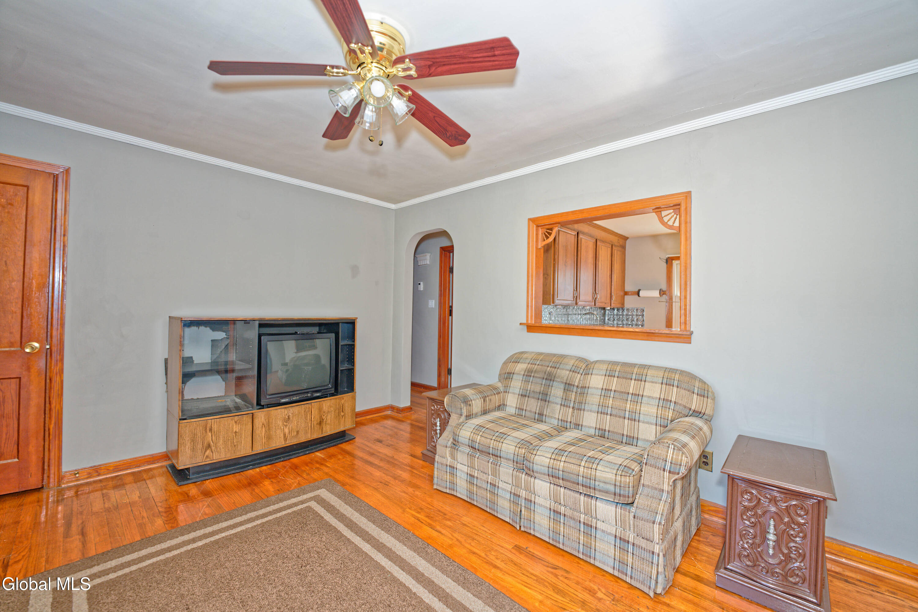 1821 Cassella Road Rotterdam, NY 12303 - Photo 20 of 33 4 Livingroom 4