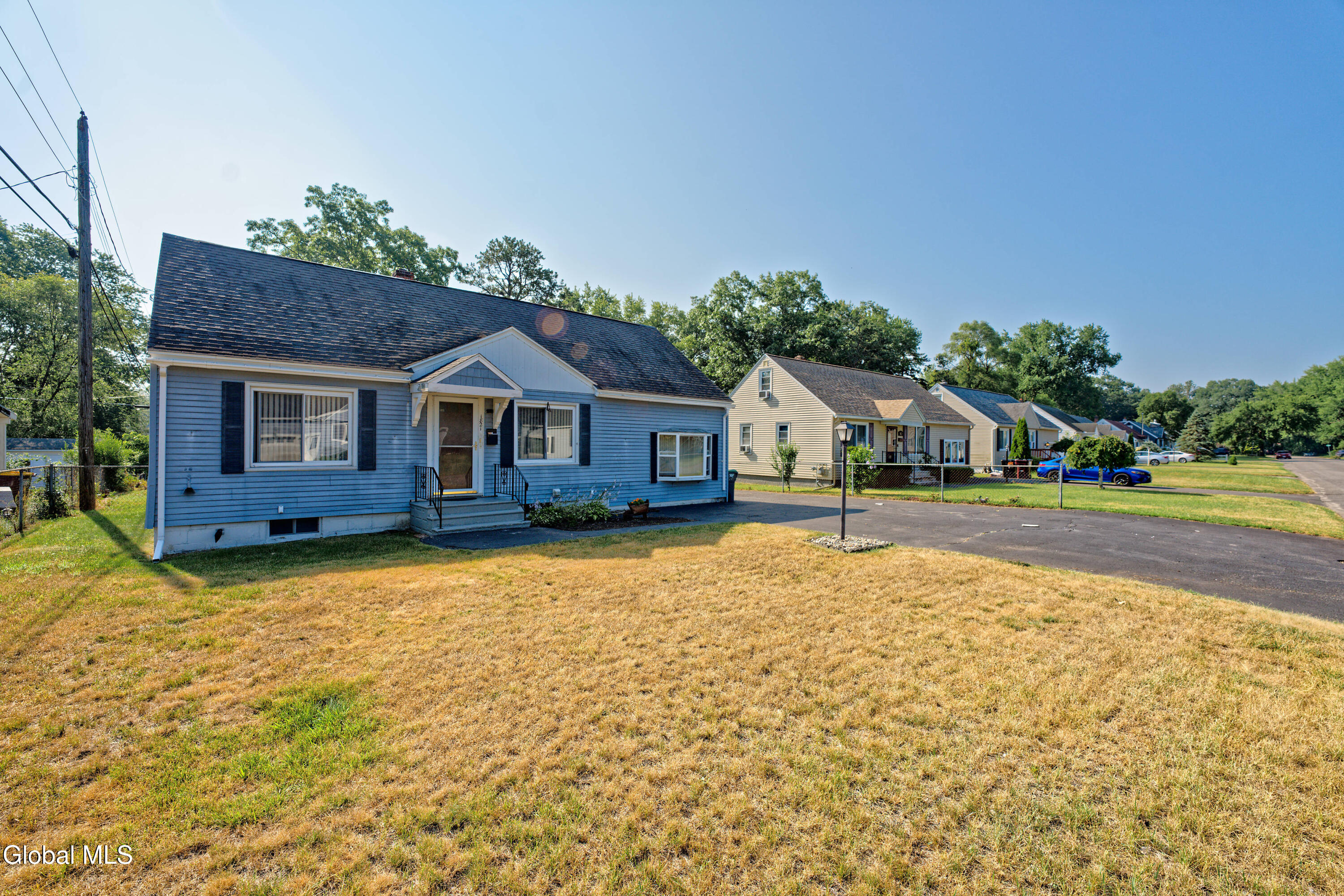 1821 Cassella Road Rotterdam, NY 12303 - Photo 2 of 33 0 Front 2