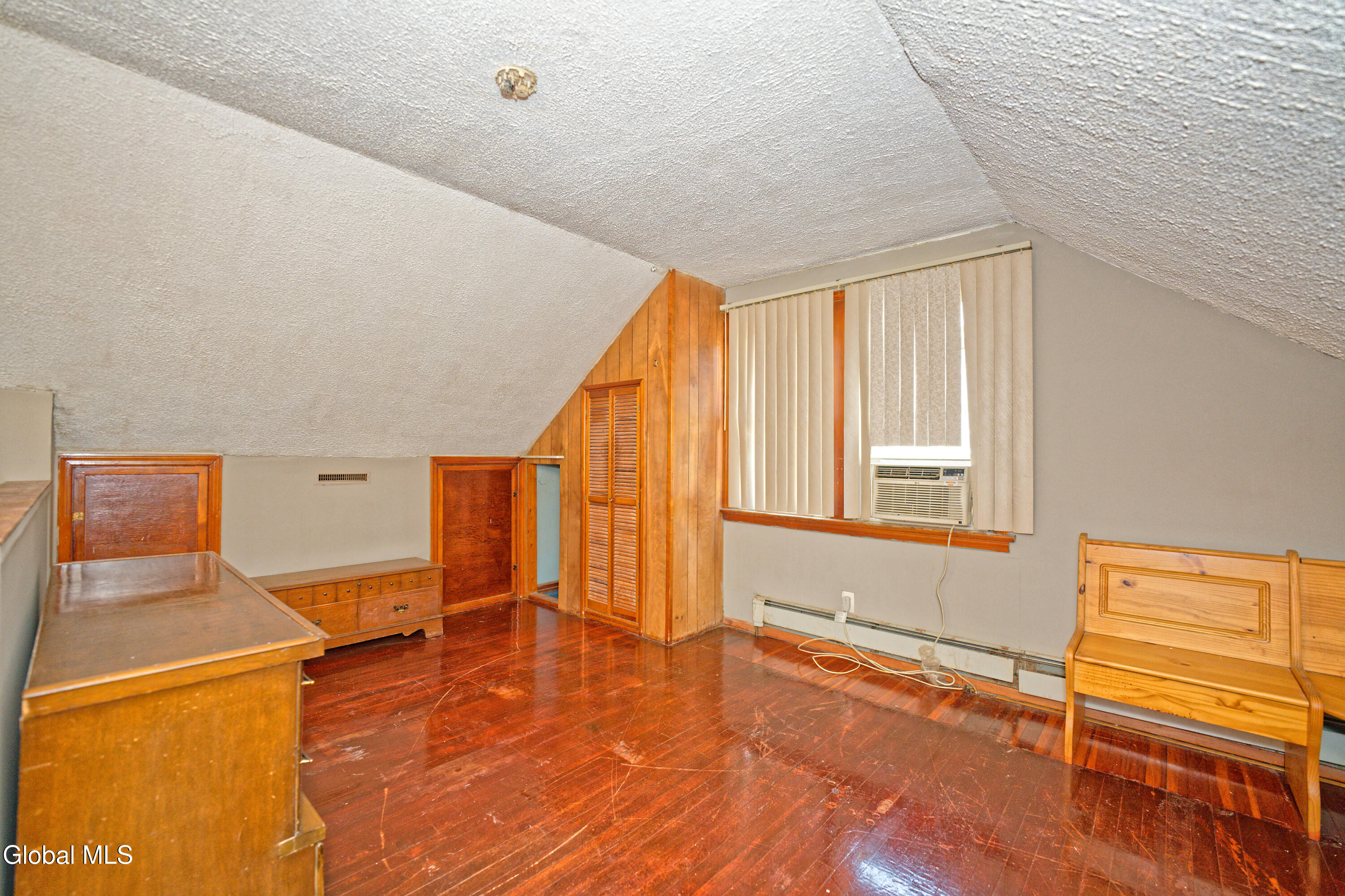 1821 Cassella Road Rotterdam, NY 12303 - Photo 22 of 33 5 Bedroom 1
