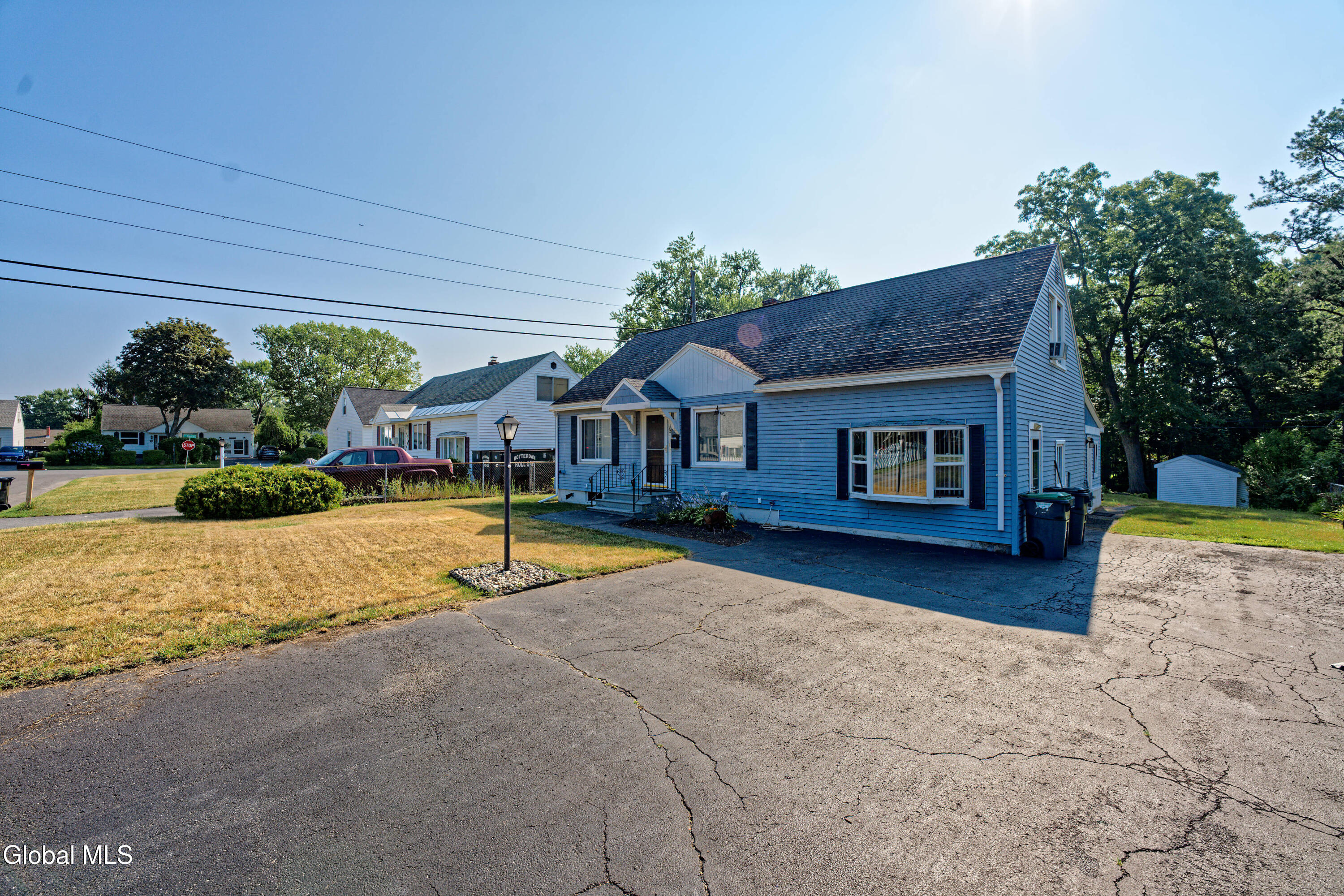 1821 Cassella Road Rotterdam, NY 12303 - Photo 3 of 33 0 Front 3
