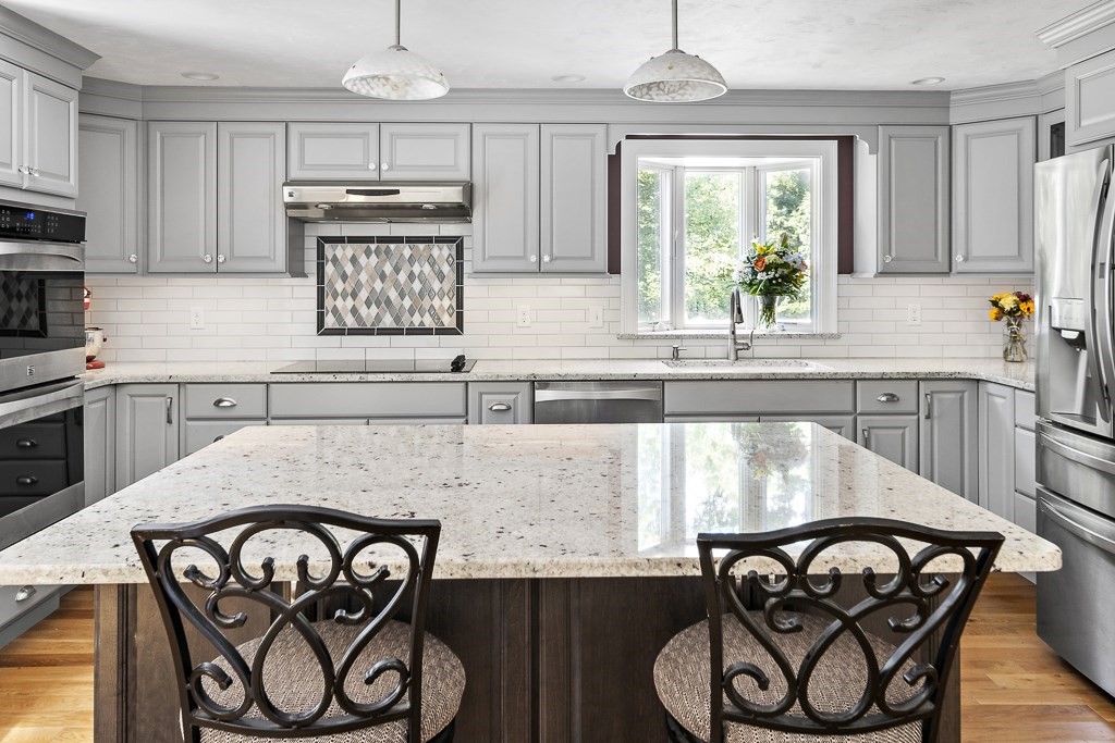 62 Utility Road Scituate, MA 02066 - Photo 6 of 22