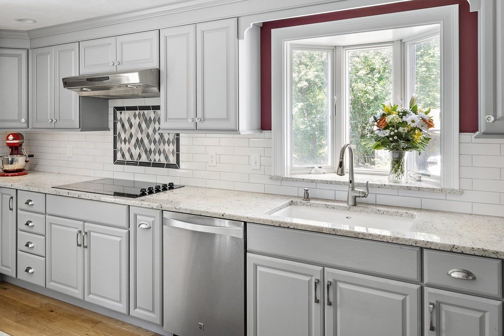 62 Utility Road Scituate, MA 02066 - Photo 7 of 22