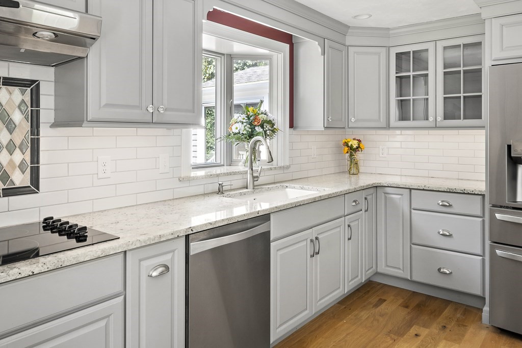 62 Utility Road Scituate, MA 02066 - Photo 9 of 22