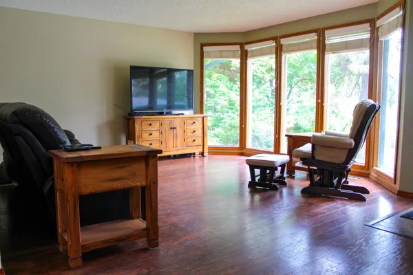 $483,000 | 8311 North Greenwood Court, Spokane, WA 99208