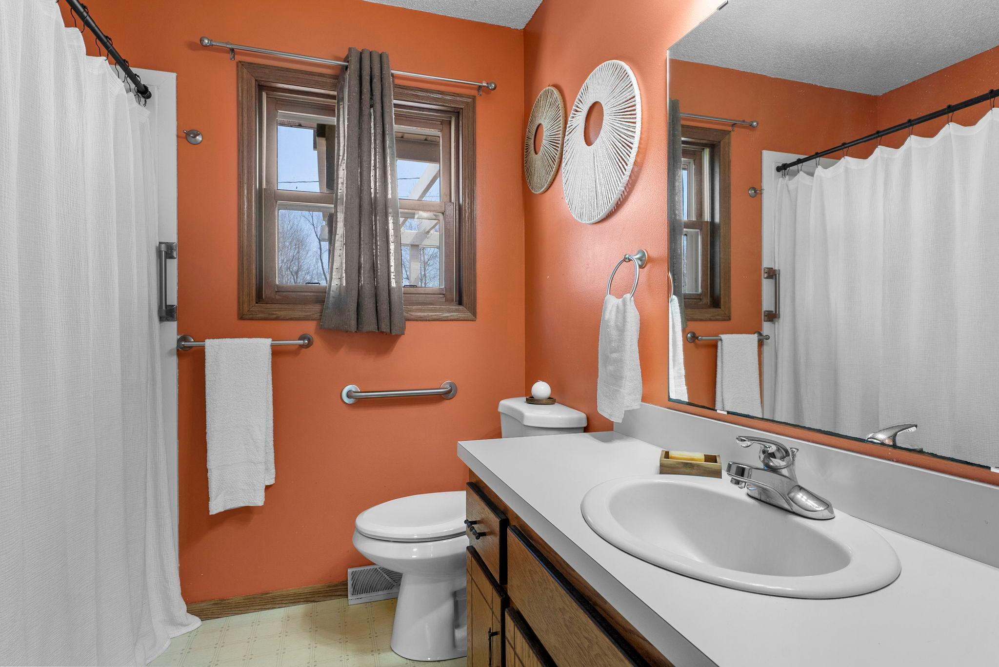 33103 Flanders Street Northeast Cambridge, MN 55008 - Photo 17 of 36